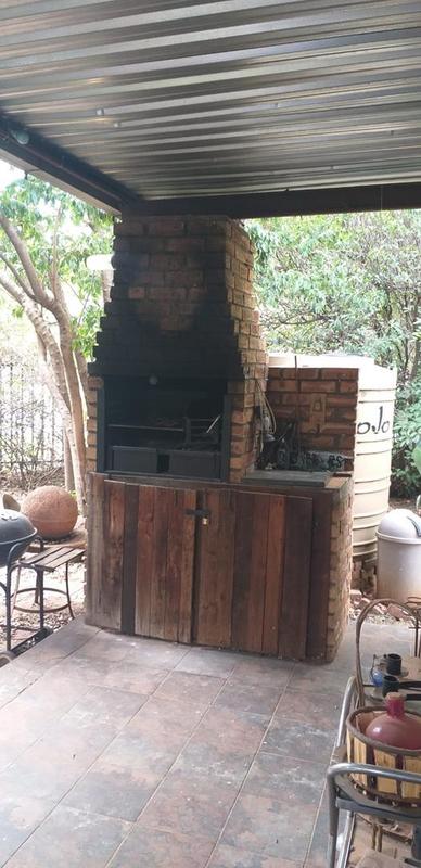 4 Bedroom Property for Sale in Noordhoek Western Cape